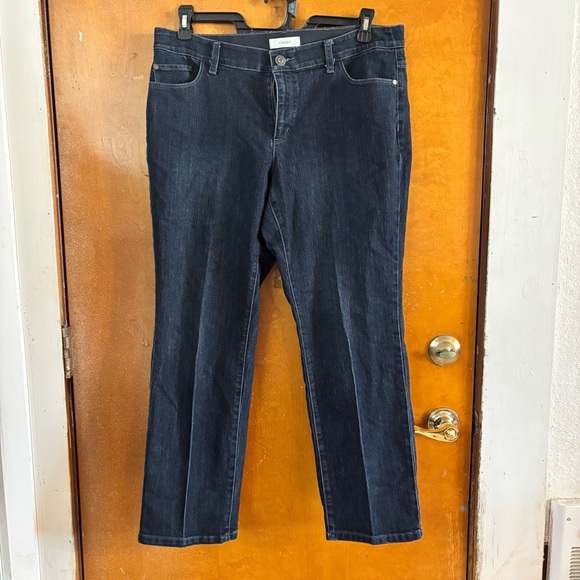 CJ Banks petite jeans.  16 w.   28 in inseam - Picture 1 of 3